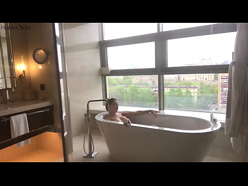 ❤️ Tremenda babe Passionately jerking off its pussy in u bagnu ❤️  Sessu à porn co.hentai-id-tv.ru ﹏